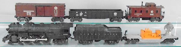 LIONEL TRAIN SET (1 of 3)