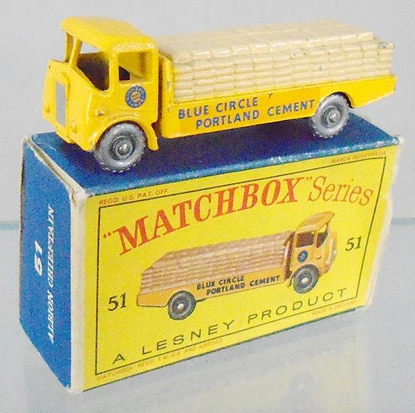 MATCHBOX 51A4 ALBION CHIEFTAIN (1 of 2)
