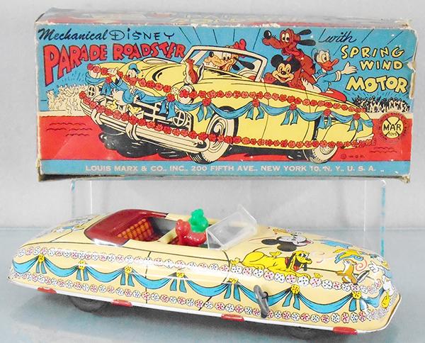 MARX DISNEY PARADE ROADSTER (1 of 2)