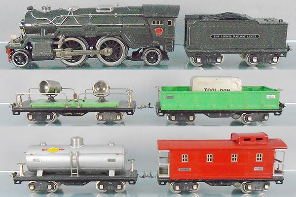 LIONEL TRAIN SET (1 of 2)