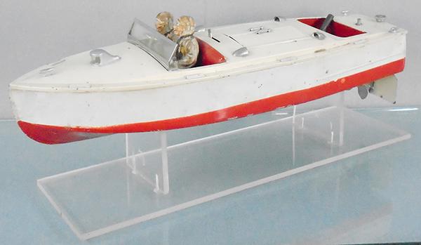 LIONEL PLEASURE BOAT (1 of 6)