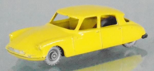 MATCHBOX 66A2 CITROEN DS19 (1 of 2)