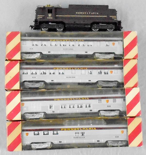 LIONEL & PENN LINE TRAIN SET (1 of 1)