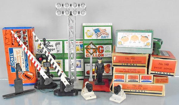 LIONEL ACCESSORIES (1 of 1)