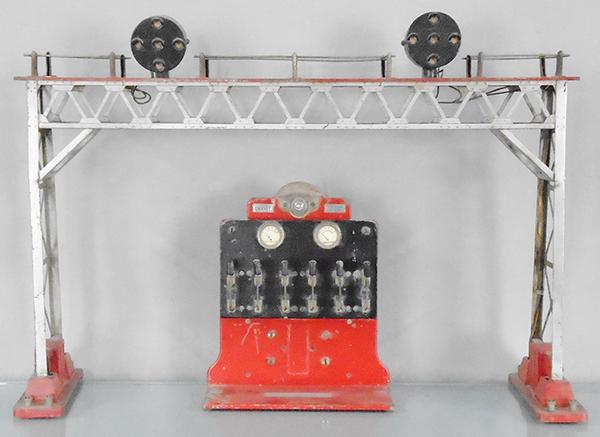 LIONEL 440N SIGNAL BRIDGE (1 of 2)