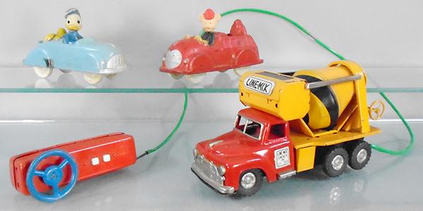 3 TOY VEHICLES (1 of 2)