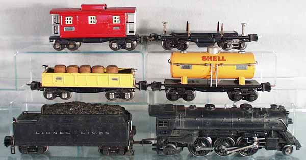 LIONEL TRAIN SET: O ga, 224E loco, 2224T tender, 2654 Shell tank, 2652 gondola w/barrels, 3651 log dump, 2657 caboose, repainted, C5-6.