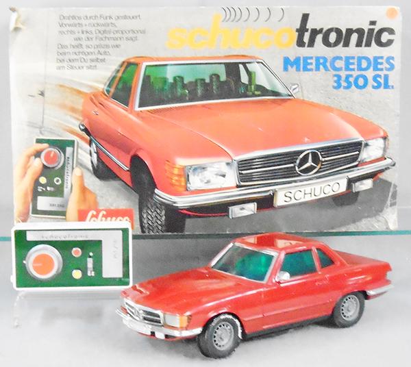 SCHUCO 351250 MERCEDES 350SL (1 of 2)