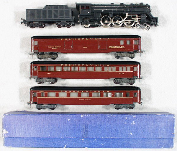 FLEISCHMANN US TRAIN SET: HO ga, 2-rail, 1365 Pacific loco & tender, orig box minor wear, 1422 baggage, 1420 coach, 1421 diner, C5-8.