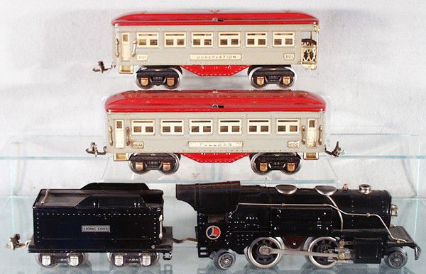 LIONEL TRAIN SET: O ga, 259E loco, restored, 262T tender, 600 Pullman, 601 obsv, some lettering worn, C5-7.