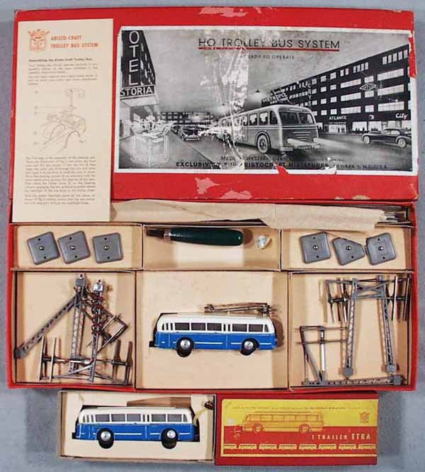 EHEIM TROLLEY BUS SYSTEM: HO ga, blue bus w/added trail bus, appears complete, orig set box & inserts minor wear, C8-9.