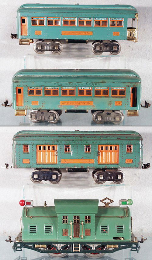 LIONEL 352 TRAIN SET: std ga, 10E loco, restored, 332 baggage, 339 Pullman, 341 obsv, cars have oxidation spots & paint flaking on roof, orig boxes worn, orig set box, set box top rough, C4-6.