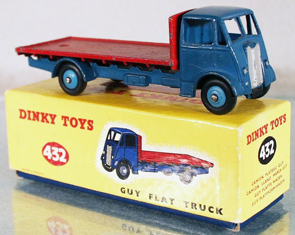 DINKY 432 GUY FLAT TRUCK: orig box, C5-6.