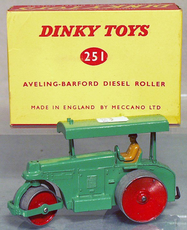 DINKY 251 DIESEL ROLLER: price sticker stuck to roof, orig box, C9.