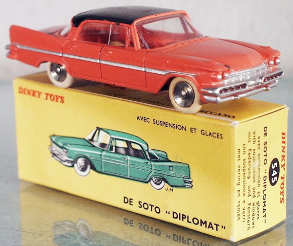 DINKY FR545 DESOTO DIPLOMAT: die cast pimpling under paint, oxidation on hub caps, orig box, C6-7.