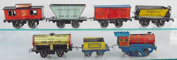 MARX JOY LINE TRAIN SET (1 of 2)