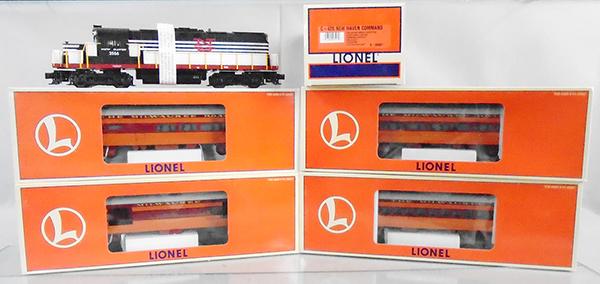 LIONEL TRAIN SET: O ga, 28507 C-420 NH Command loco w/smoke, Crew Talk, Tower Com & Command Equipped, Milwaukee Rd 19188 baggage, 19185 coach, 19186 diner, 19187 obsv, orig boxes & inserts, w/shipping boxes, C8-9.