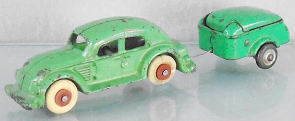 CHRYSLER AIRFLOW W/TRAILER (1 of 3)