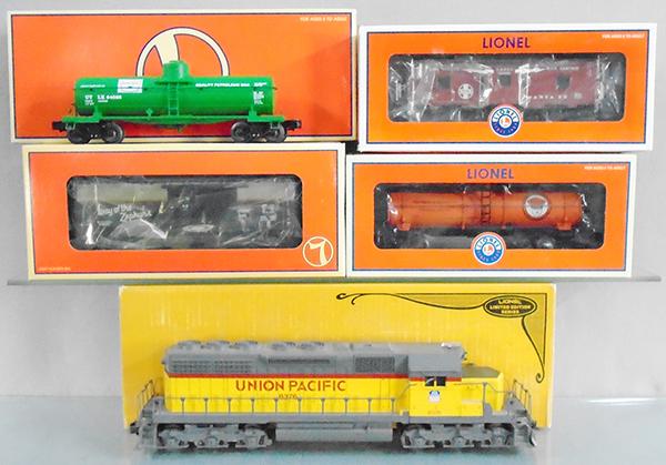 LIONEL TRAIN SET: O ga, 8376 UP SD40 diesel loco, w/52448, 29711, 52178-559, 26980, orig boxes & inserts, C8-9.