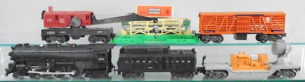 LIONEL TRAIN SET (1 of 3)