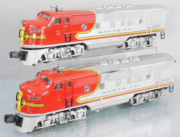 LIONEL 2343 SANTA FE DIESELS (1 of 2)