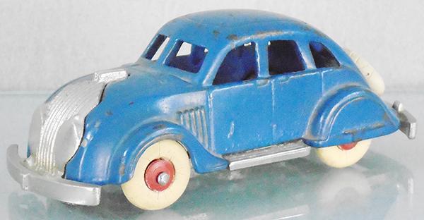 HUBLEY 607 CHRYSLER AIRFLOW (1 of 2)