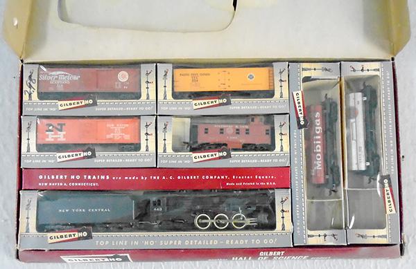 GILBERT HO 330 NYC HUDSON SET (1 of 1)