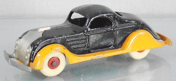 DENT 1934 CHRYSLER AIRFLOW COUPE (1 of 2)