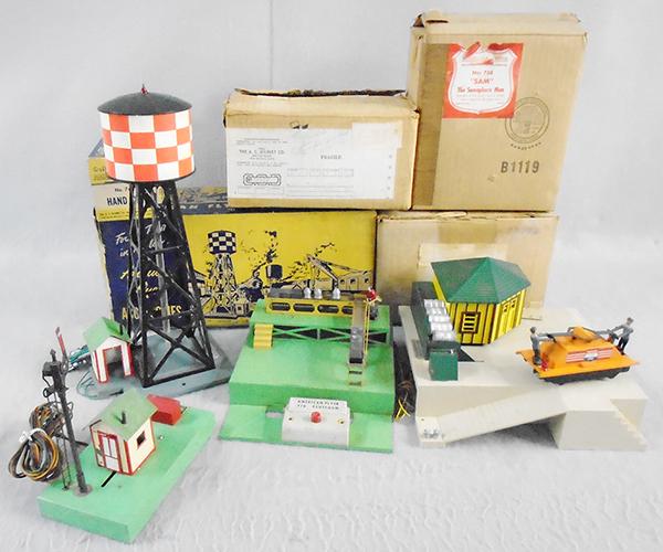 5 AMERICAN FLYER ACCESSORIES (1 of 1)