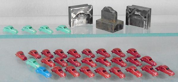 TOOTSIETOY CHRYSLER AIRFLOW DIES (1 of 3)