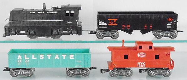 MARX 9623 TRAIN SET: O ga, 588 NYC loco, 21913 LV hopper, 5532 gondola, 18326 caboose, w/track, orig set box & dividers minor wear, C7-8.