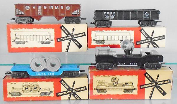 4 MARX FREIGHT CARS (1 of 2)