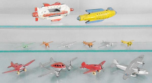TOOTSIETOY & BARCLAY AIRPLANES (1 of 2)