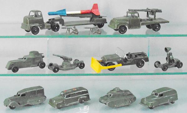 10 TOOTSIETOY ARMY VEHICLES (1 of 2)