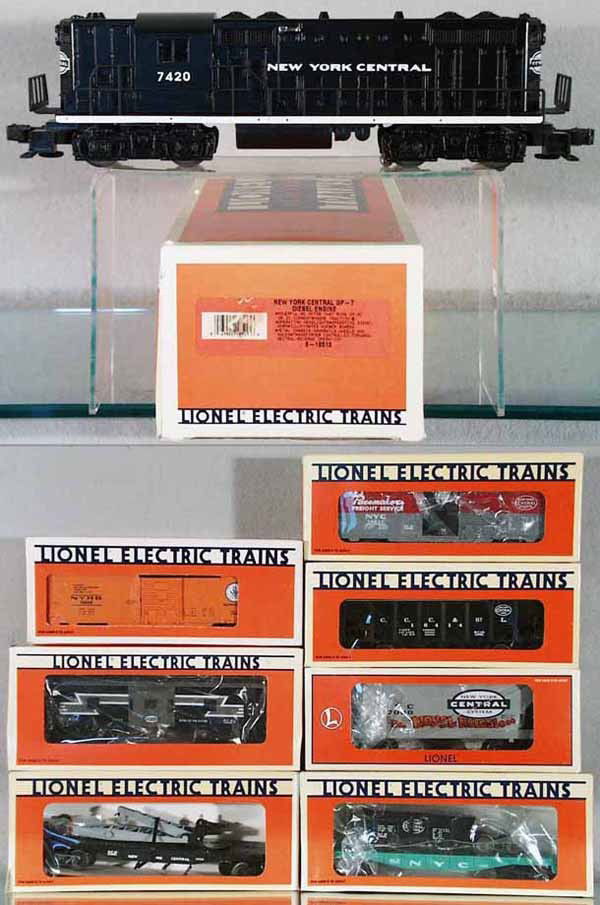 LIONEL NYC TRAIN SET: O ga, 18513 NYC GP7 diesel w/cars 16709, 16414, 19808, 16927, 17009, 19827, 19726, orig boxes & inserts, C8-9.