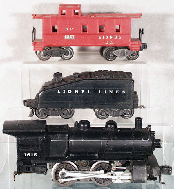 LIONEL TRAIN SET: O ga, 1615 loco, 1615T tender, 6257 caboose, C6.