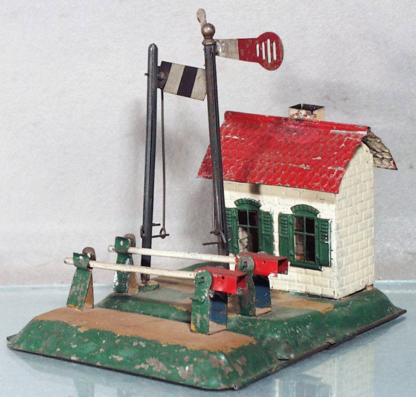 BING CROSSING STATION: adjustable gauge, handpainted tin, some touch up & solder repairs, C5.