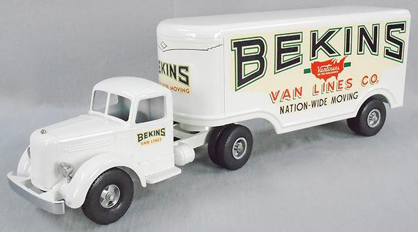 SMITH MILLER MACK BEKINS VAN (1 of 2)