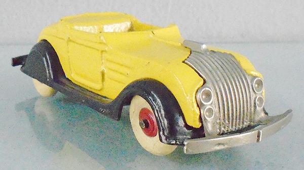 DENT 1934 CHRYSLER AIRFLOW CONVERTIBLE (1 of 2)