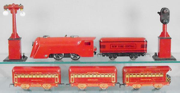 MARX PASSENGER TRAIN SET (1 of 2)