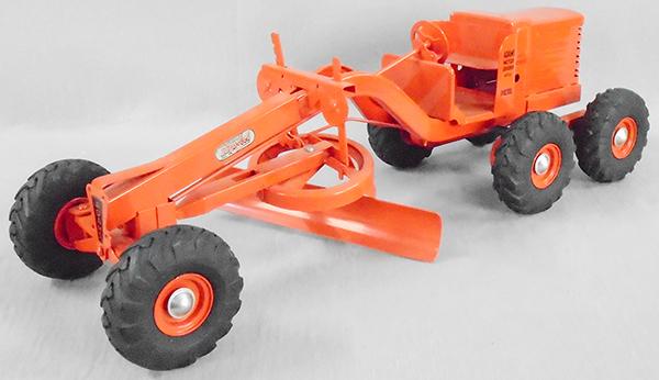 DOEPKE 2006 ADAMS ROAD GRADER (1 of 2)