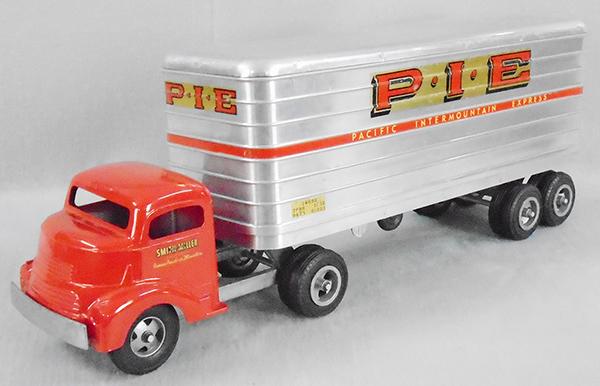 SMITH MILLER 312P GMC PIE TRUCK (1 of 2)
