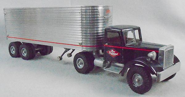 SMITH MILLER MIC TRACTOR TRAILER (1 of 2)