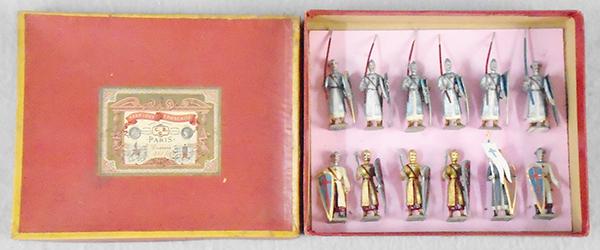 MIGNOT CRUSADERS: 12 pieces, spears have paint loss from bends, orig box & insert minor wear, C8.