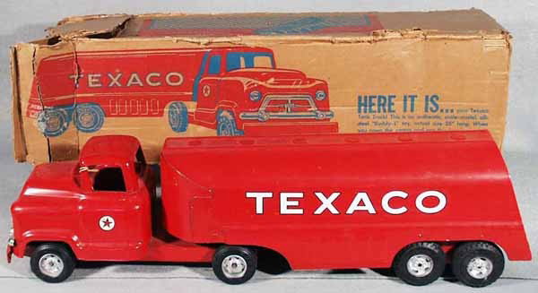 BUDDY L 5603 TEXACO TANK TRUCK: painted pressed steel, 24" long, orig box rough, C8.