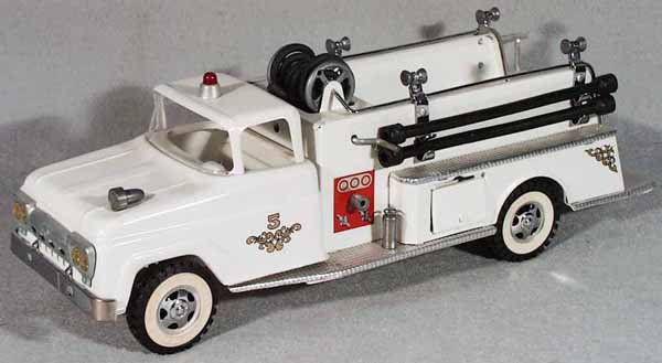 TONKA 46 SUBURBAN PUMPER: painted pressed steel, 17" long, professional restoration, C9.