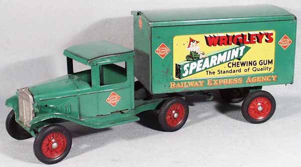 BUDDY L 935 REA WRIGLEY'S TRUCK: painted pressed steel, 23" long, electric headlights, some minor decal chips, C5.