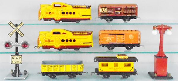 MARX UNION PACIFIC TRAIN SET: O ga, litho tin, M10005 electric AA loco set w/dog bone, 241708 B&O gondola, 59 UP stock, 46010 SSW box, 3824 UP caboose, 423 crossing signal, 408 street lamp, C6-7.