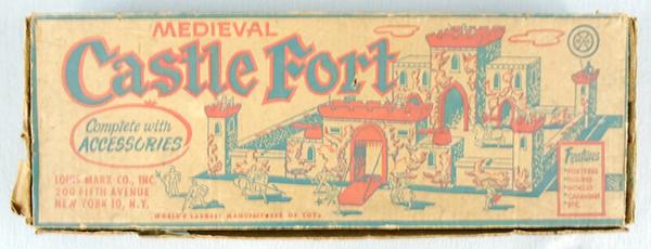MARX 4710 MEDIEVAL CASTLE FORT (1 of 2)