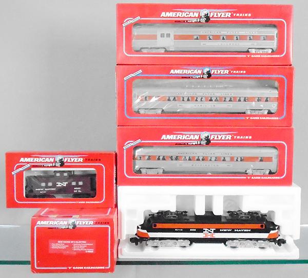 AMERICAN FLYER TRAIN SET: S ga, 48008 NH EP5 electric loco w/cars 48707, 48935, 48936, 48937, orig boxes & inserts, C8.